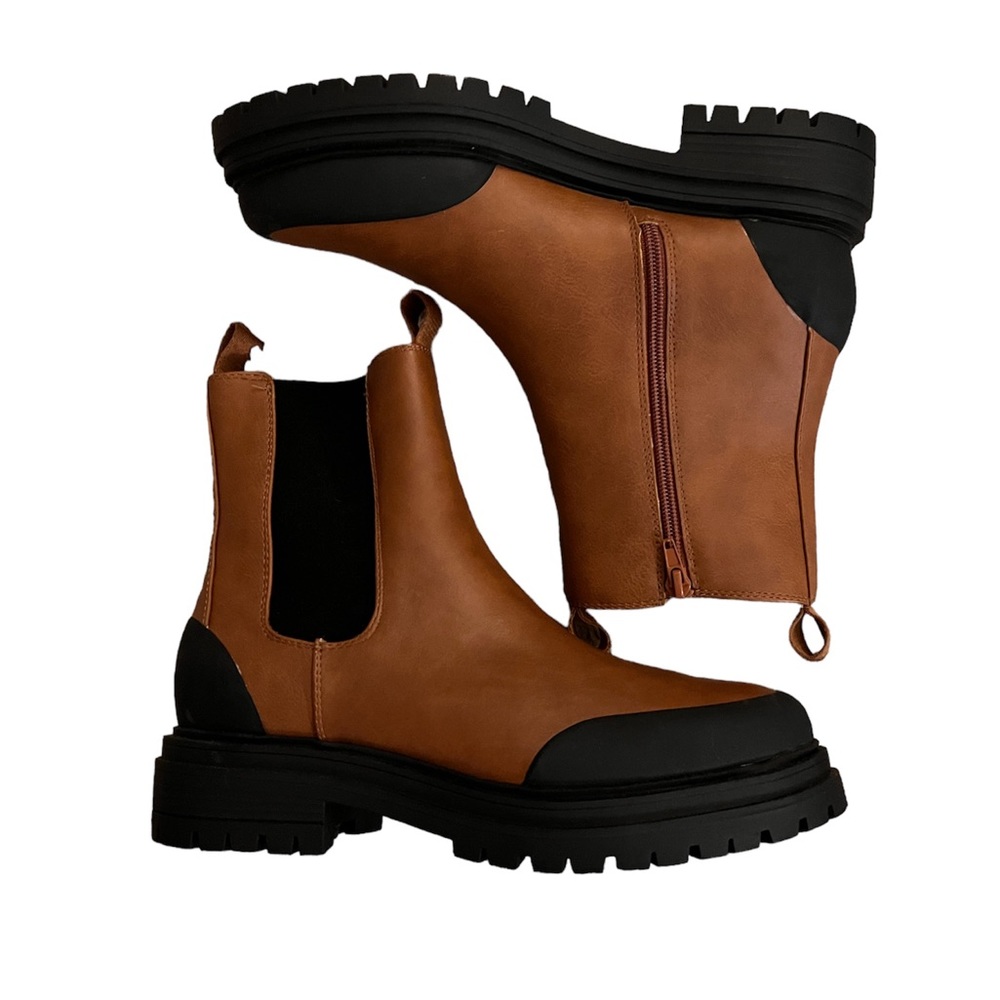 AE Lug Sole Boot 8.5
